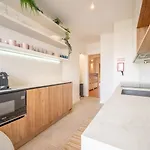 Appartamento Guestready - Lisbon Getaway With Balcony *