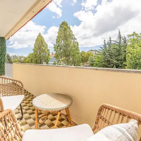 Guestready - Lisbon Getaway With Balcony 아파트