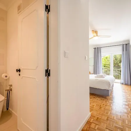 Guestready - Lisbon Getaway With Balcony Lägenhet