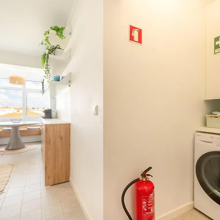 Guestready - Lisbon Getaway With Balcony * 상 도밍구스 드 하나